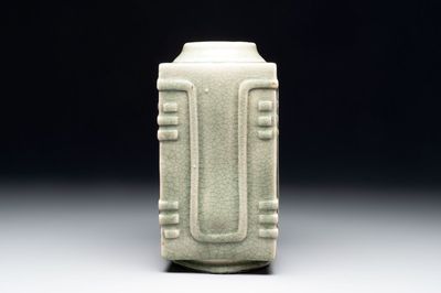 A Chinese celadon-glazed 'cong' vase, 19th C.