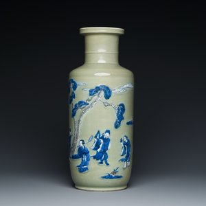 A Chinese celadon-ground blue, white and copper-red rouleau vase, Kangxi — 照片 4
