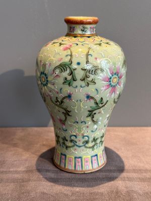 A Chinese celadon-ground famille rose 'meiping' 'flower scroll' vase, Qianlong mark and of the period — photo 6