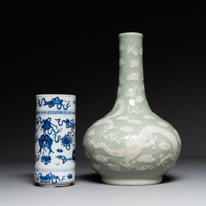 A Chinese celadon-ground slib design 'dragon' vase and Chinese blue and white vase or incense container, 19th C. — 照片 2