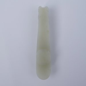 A Chinese celadon jade belt hook, 18/19th C. — 照片 8
