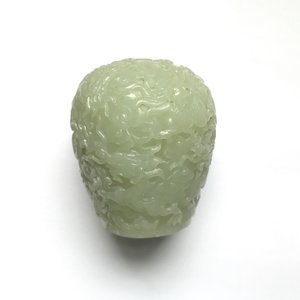 A Chinese celadon jade 'dragon' finial for a stupa, 19/20th C. — 照片 12