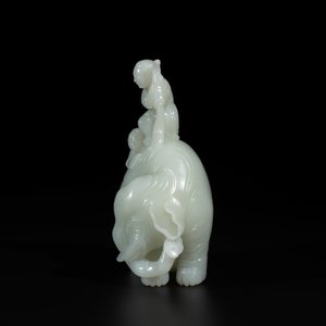 A Chinese celadon jade group of two boys cleansing an elephant, 18th C. — photo 3