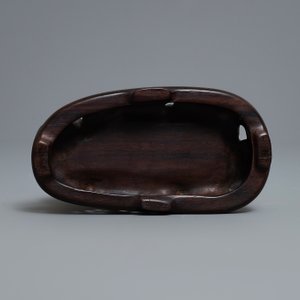 A Chinese celadon jade 'mountain landscape' boulder, 19/20th C. — 照片 5