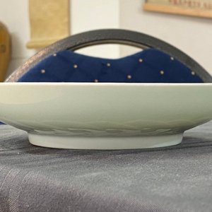 A Chinese celadon saucer dish with underglaze design, Yongzheng mark and poss. of the period — photo 26