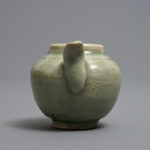 A Chinese celadon teapot or ewer, Song/Yuan — 照片 3