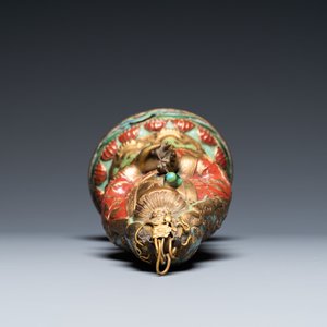 A Chinese champlevé enamel and gilt copper figure of Guanyin, Qing — 照片 6