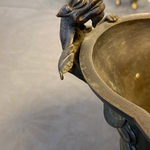 A Chinese chilong-handled bronze censer, Xuande mark, 18th C. — 照片 13