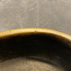 A Chinese chilong-handled bronze censer, Xuande mark, Ming — 照片 15