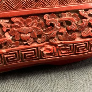 A Chinese cinnabar lacquer box and cover with figures in a landscape, 19th C. — 照片 45