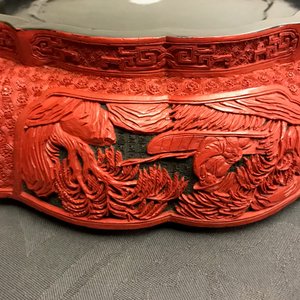 A Chinese cinnabar lacquer box and cover with figures in a landscape, 19th C. — 照片 37
