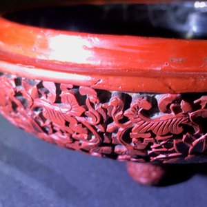 A Chinese cinnabar lacquer box and cover with floral design, 18/19th C. — 照片 11