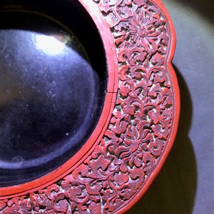 A Chinese cinnabar lacquer box and cover with floral design, 18/19th C. — 照片 23