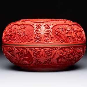 A Chinese cinnabar lacquer 'Flower Basket' box and cover, 19/20th C. — foto 5