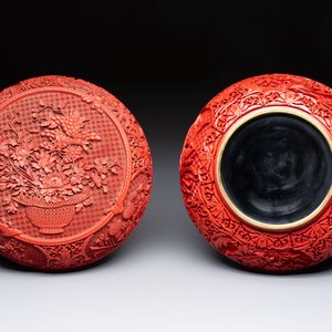 A Chinese cinnabar lacquer 'Flower Basket' box and cover, 19/20th C. — foto 6