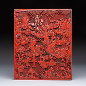 A Chinese cinnabar lacquer plaque, a vase, and a pair of covered vases, 19/20th C. — photo 2