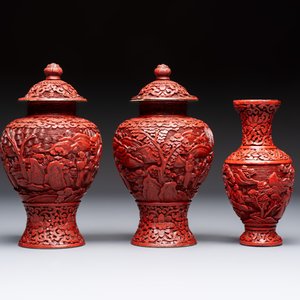 A Chinese cinnabar lacquer plaque, a vase, and a pair of covered vases, 19/20th C. — photo 5