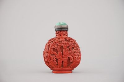 A Chinese cinnabar lacquer snuff bottle