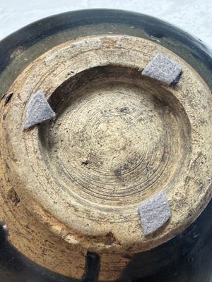 A Chinese brown-glazed handled jar, Jin — foto 12