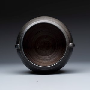 A Chinese brown-glazed handled jar, Jin — foto 6