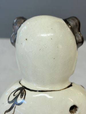 A Chinese Cizhou figure of a seated boy — 照片 10