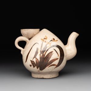 A Chinese Cizhou peach-shaped 'Lian Zhong San Yuan 連仲三元' ewer, Yuan/Ming — photo 4