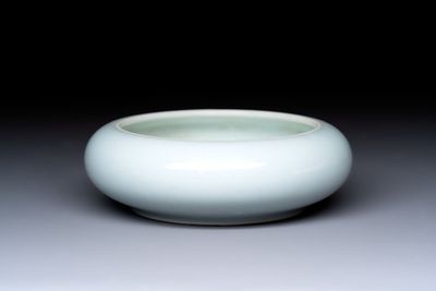 A Chinese claire-de-lune brush washer, Kangxi mark, 19th C.