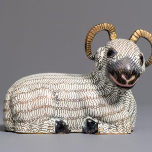 A Chinese cloisonné and gilt bronze model of a ram, Qianlong — photo 2