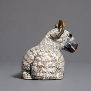 A Chinese cloisonné and gilt bronze model of a ram, Qianlong — photo 5