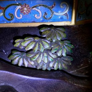 A Chinese cloisonné and jade-embellished carved wood and lacquer panel, 18th C. — photo 36