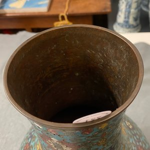A Chinese cloisonné bottle vase with lotus scrolls, Ming — 照片 19