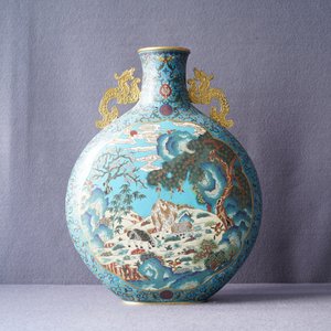 A Chinese cloisonné 'deer and crane' moonflask vase, Qianlong mark, 19th C. — photo 9
