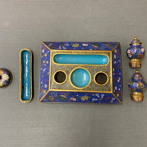 A Chinese cloisonné desk set, 19th C. — 照片 12