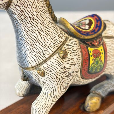 A Chinese cloisonné model of a horse — foto 4