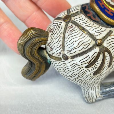 A Chinese cloisonné model of a horse — foto 12