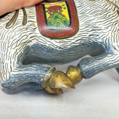 A Chinese cloisonné model of a horse — foto 13