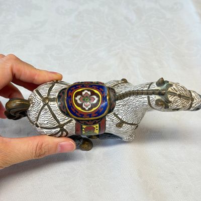 A Chinese cloisonné model of a horse — foto 16