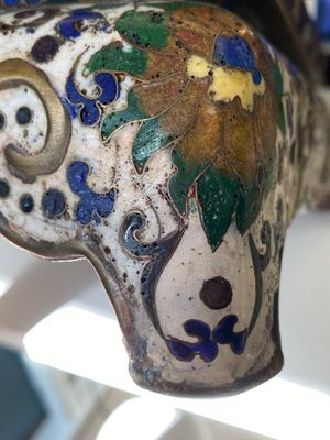 A Chinese cloisonné model of a sheep standing on a rectangular base with Arabic inscription, Qing — 照片 23