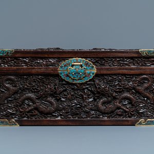 A Chinese cloisonné-mounted carved zitan wood and gilt bronze-handled box, Qing — photo 2