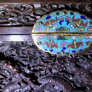 A Chinese cloisonné-mounted carved zitan wood and gilt bronze-handled box, Qing — photo 29