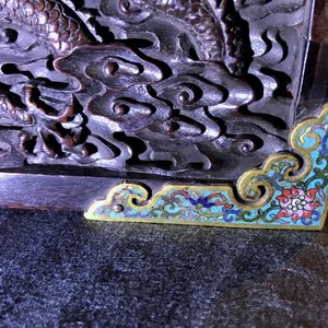 A Chinese cloisonné-mounted carved zitan wood and gilt bronze-handled box, Qing — photo 30