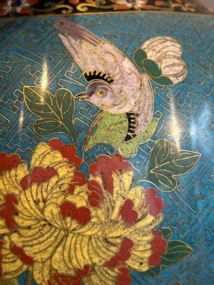 A Chinese cloisonné 'Peony and Chrysanthemum' vase, 19th C. — photo 13