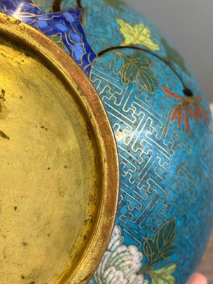 A Chinese cloisonné 'Peony and Chrysanthemum' vase, 19th C. — photo 17