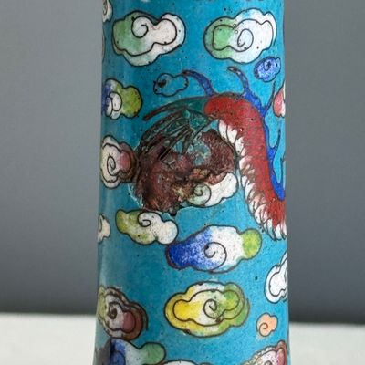 A Chinese cloisonné 'Phoenixes and Peonies' covered vase and a 'Dragons' bottle vase — photo 4