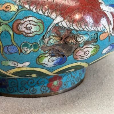 A Chinese cloisonné 'Phoenixes and Peonies' covered vase and a 'Dragons' bottle vase — photo 6