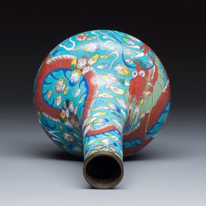 A Chinese cloisonné 'Phoenixes and Peonies' covered vase and a 'Dragons' bottle vase — photo 12