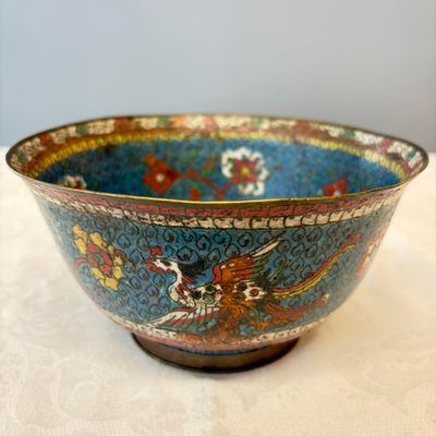 A Chinese cloisonné 'Phoenixes' bowl — photo 1