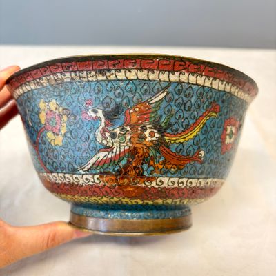 A Chinese cloisonné 'Phoenixes' bowl — photo 3