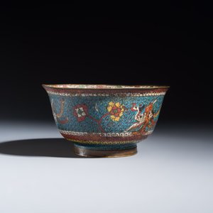 A Chinese cloisonné 'Phoenixes' bowl — photo 3