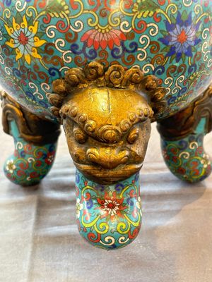 A Chinese cloisonné tripod censer and cover, 19th C. — 照片 12